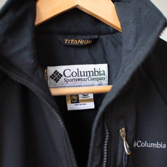 Columbia Titanium XS Woman's Jacket - Picture 10 of 16